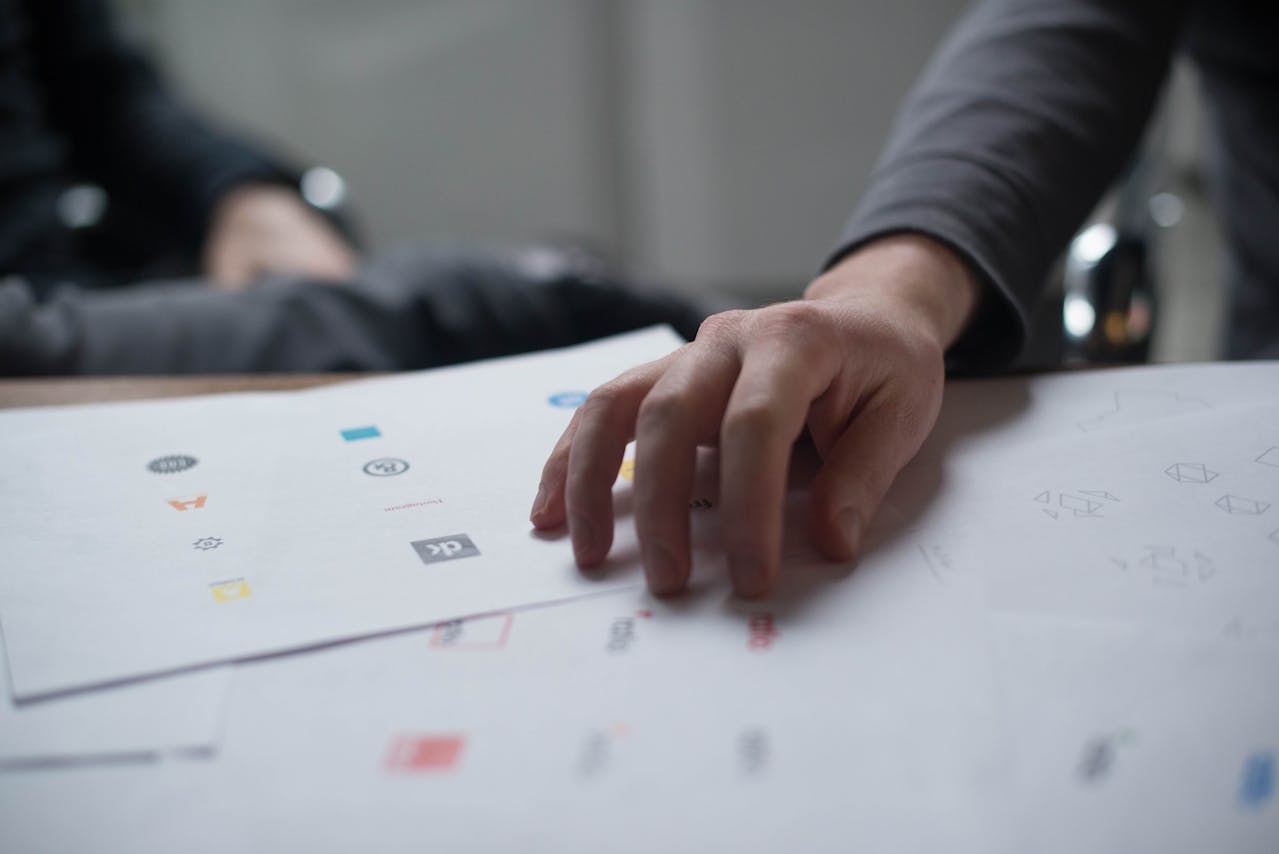 Highlight Your Logo