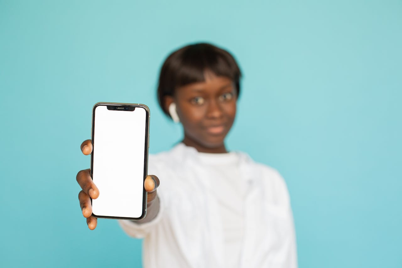 Test Voice Queries on Smart Devices